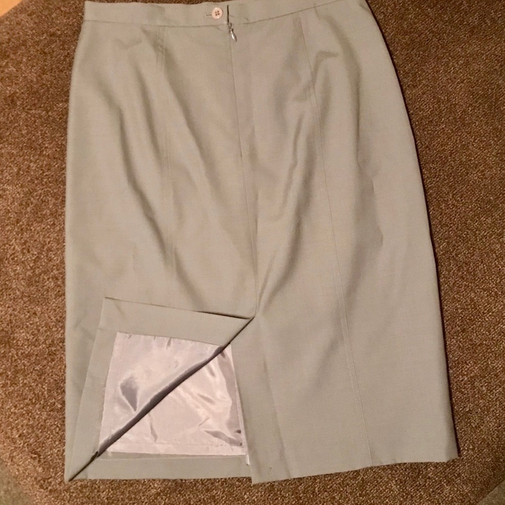 Talbots Gray Stretch Pencil Skirt Size 6 - Picture 3 of 7